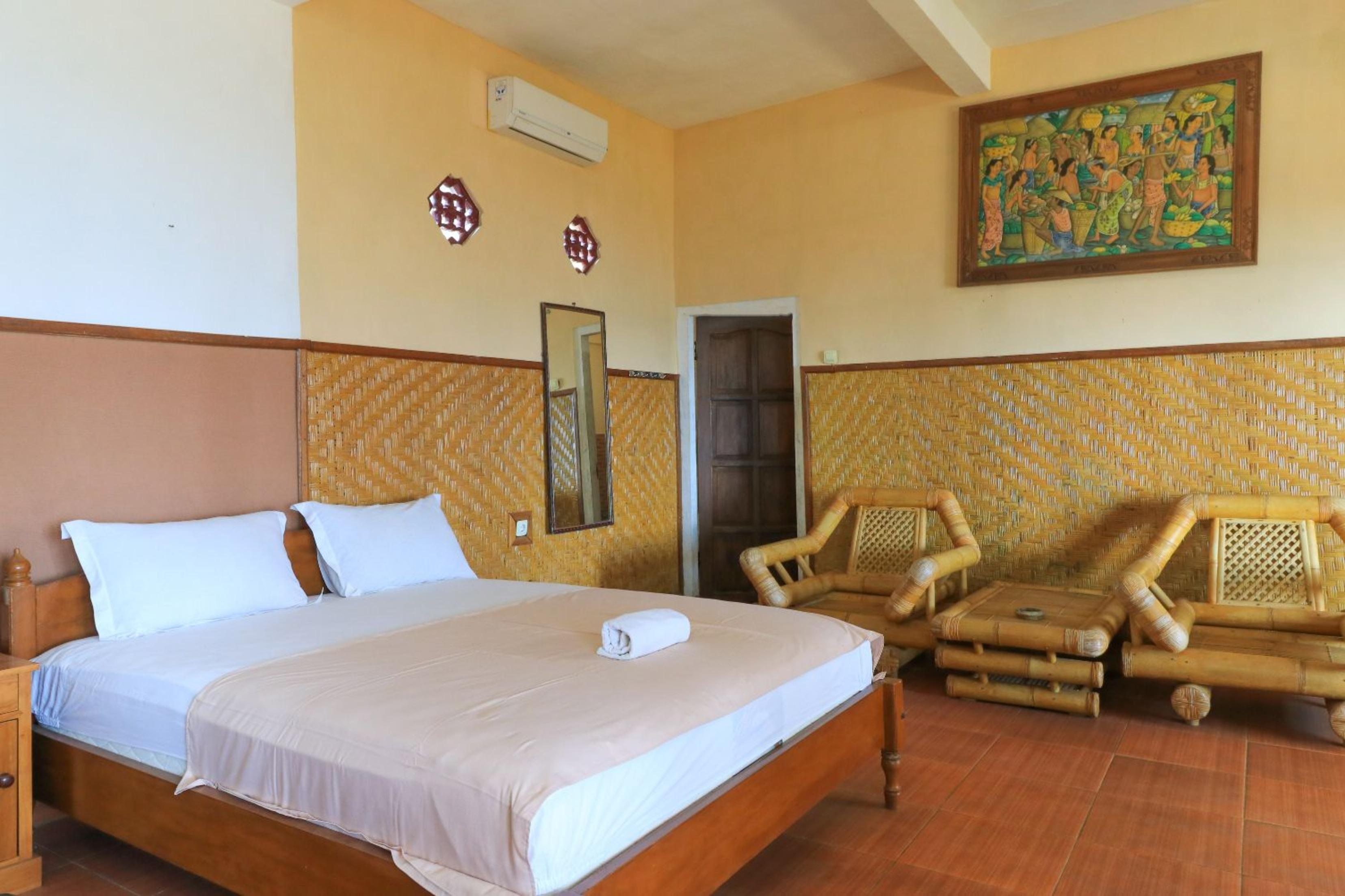 Hotel Tara Bar & Resto Air Sanih Kubutambahan  Exterior foto