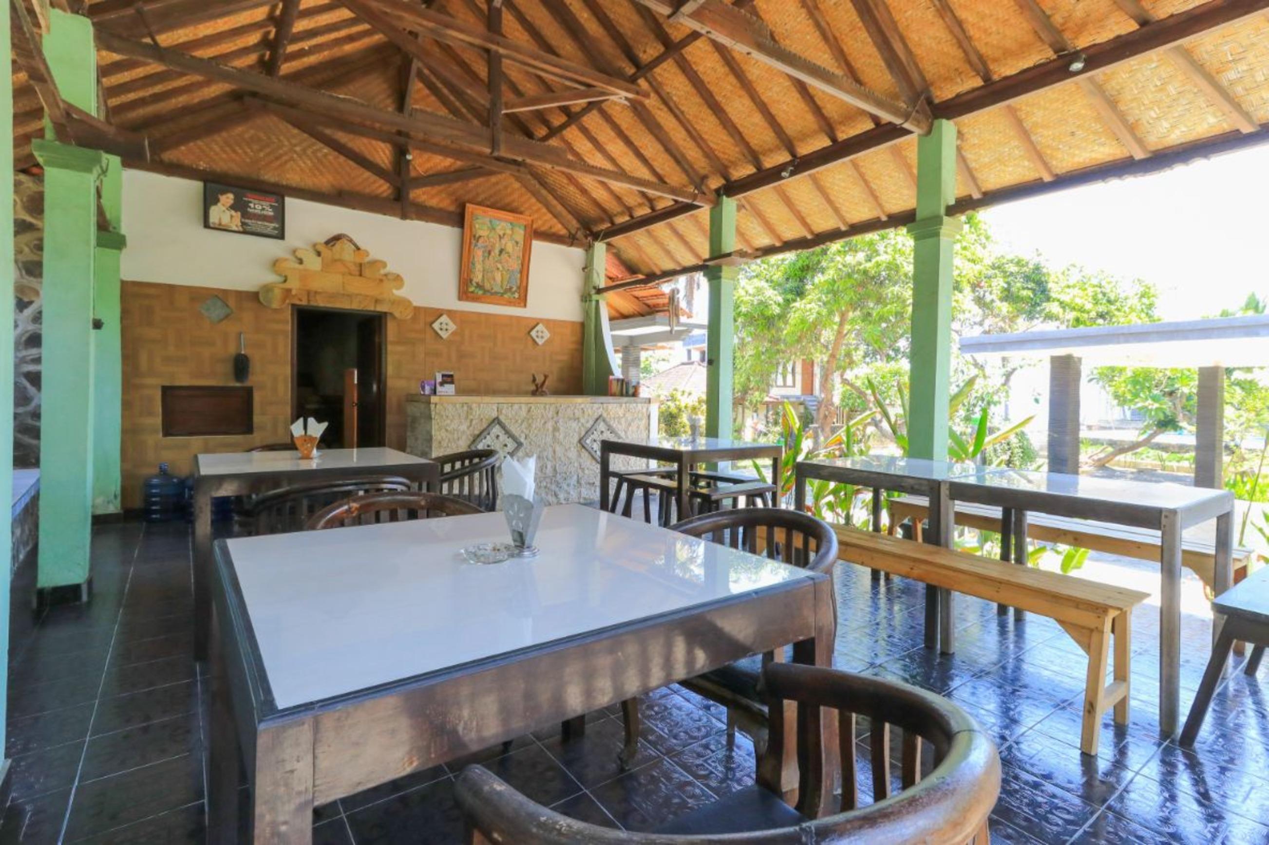 Hotel Tara Bar & Resto Air Sanih Kubutambahan  Exterior foto