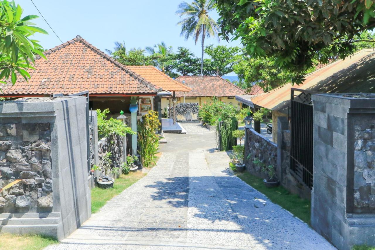 Hotel Tara Bar & Resto Air Sanih Kubutambahan  Exterior foto